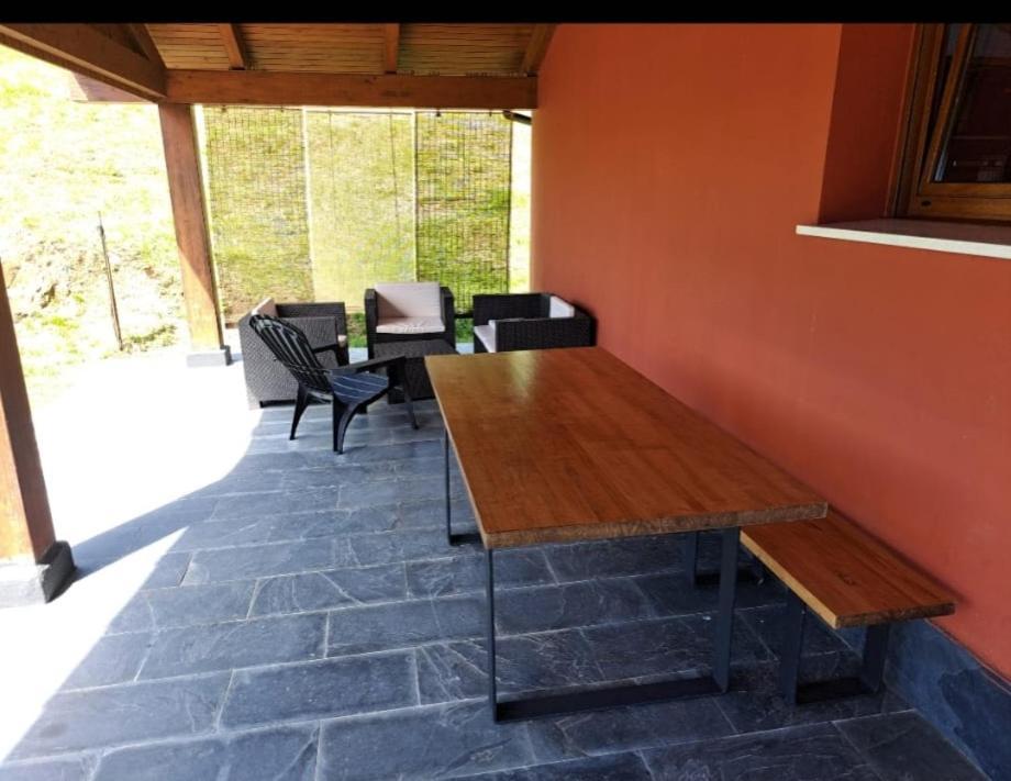 La Casita De Titi Villa Pravia Bagian luar foto